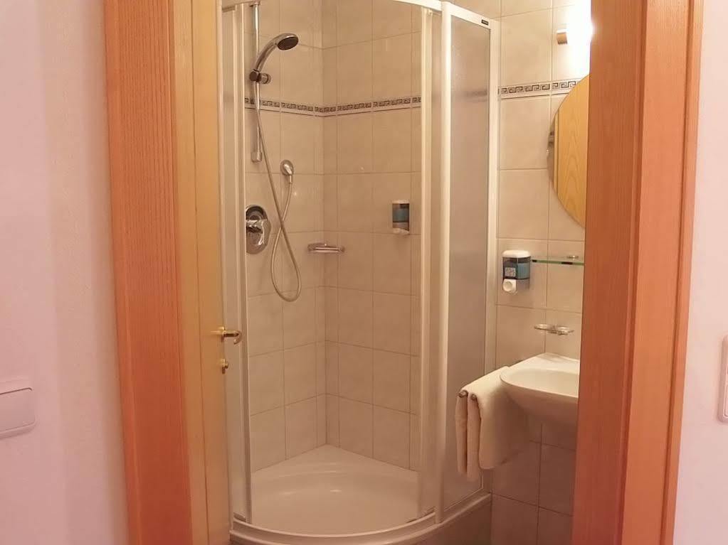 Gasthof Hotel Eiserne Hand Hochfilzen Dış mekan fotoğraf